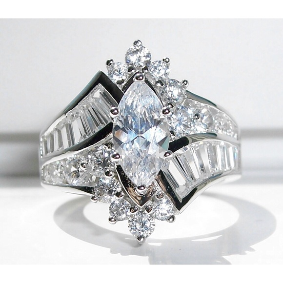 925 STERLING SILVER Marquise & Baguette Cubic Zirconia Cocktail Ring - Picture 1 of 13